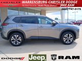 Used 2023 Nissan Rogue SV image 2