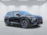 Used 2024 Nissan Rogue SV image 2