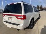 Used 2015 Lincoln Navigator L 4WD image 4
