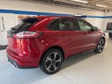 Used 2022 Ford Edge ST image 4