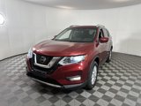 Used 2018 Nissan Rogue SV image 2