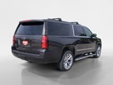 Used 2017 Chevrolet Suburban LT image 5