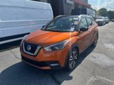 Used 2019 Nissan Kicks SR w/ SR Premium Package image 3