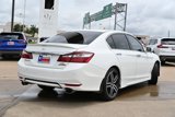 Used 2017 Honda Accord Touring image 4