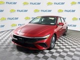 Used 2024 Hyundai Elantra SEL image 3