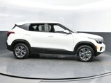 New 2025 Kia Seltos LX image 4