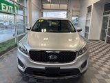 Used 2017 Kia Sorento LX w/ LX Convenience Package image 2