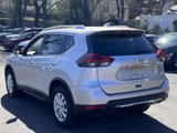 Used 2020 Nissan Rogue SV image 4