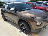 Used 2021 Chevrolet TrailBlazer ACTIV w/ Sun and Liftgate Package image 2
