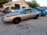 Used 2002 Ford Crown Victoria image 4