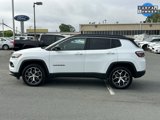 Used 2024 Jeep Compass Limited image 3