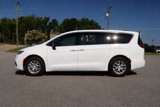New 2026 Chrysler Pacifica Select image 4