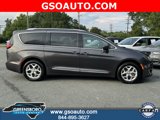 Used 2017 Chrysler Pacifica Touring-L Plus w/ Tire & Wheel Group image 4