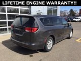 Used 2022 Chrysler Voyager LX image 6