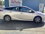 Used 2022 Toyota Prius Prime XLE image 2