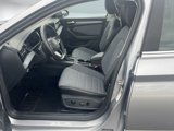 Used 2025 Volkswagen Jetta SE image 4