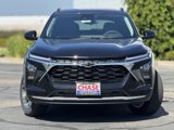 New 2025 Chevrolet Trax LT w/ Sunroof Package image 2