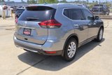 Used 2018 Nissan Rogue SV w/ Sun & Sound Touring Package image 3