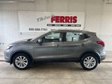 Used 2017 Nissan Rogue Sport SV image 2