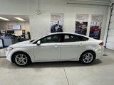 Used 2018 Ford Fusion SE w/ Fusion SE Technology Package image 4