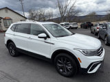 Used 2022 Volkswagen Tiguan SE image 2