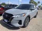 Certified 2022 Nissan Kicks SV image 3
