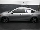 Used 2023 Kia Forte LXS image 4
