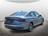 Used 2025 Volkswagen Jetta SE image 2