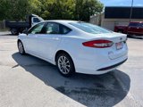 Used 2017 Ford Fusion SE image 5