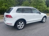 Used 2012 Volkswagen Touareg VR6 image 2