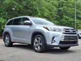 Used 2017 Toyota Highlander Limited Platinum image 2