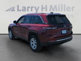 Used 2023 Jeep Grand Cherokee Limited image 3