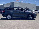 Used 2016 Kia Sorento LX w/ LX Convenience Package image 4