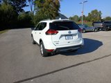 Used 2020 Nissan Rogue SV image 3