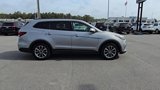 Used 2017 Hyundai Santa Fe SE image 5