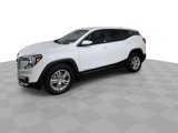 Used 2024 GMC Terrain SLE image 4