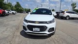 Used 2022 Chevrolet Trax LT w/ Driver Confidence Package image 4