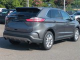 Used 2022 Ford Edge Titanium image 3