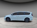 Used 2020 Chrysler Pacifica Limited image 2