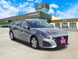 Used 2023 Nissan Altima 2.5 S image 3