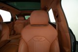 Used 2023 Bentley Bentayga Plug-In Hybrid image 6