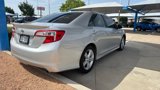 Used 2012 Toyota Camry SE image 2