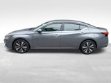Used 2021 Nissan Altima 2.5 SV image 2