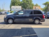 Used 2013 Chrysler Town & Country Touring image 4