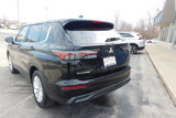 New 2025 Mitsubishi Outlander ES image 5
