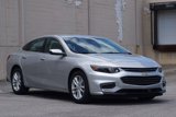 Used 2017 Chevrolet Malibu LT image 3
