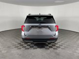 Used 2022 Ford Explorer XLT w/ Equipment Group 202A image 4