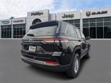 New 2025 Jeep Grand Cherokee Laredo w/ Luxury Tech Group I image 4