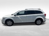 Used 2019 Dodge Journey SE w/ Premium Group image 2