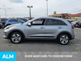Used 2022 Kia Niro EX Premium image 3